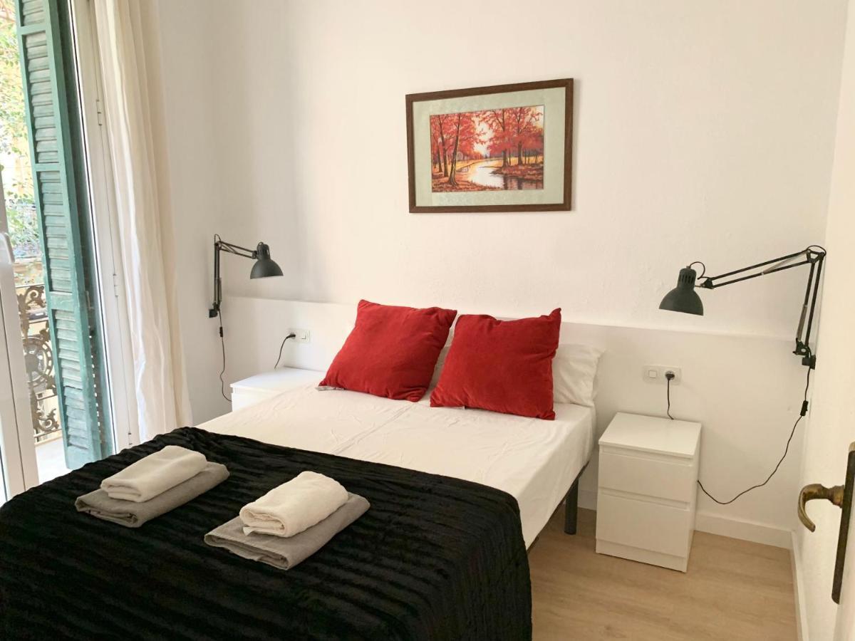 Apartments Gaudi Barcelona — Photos 2